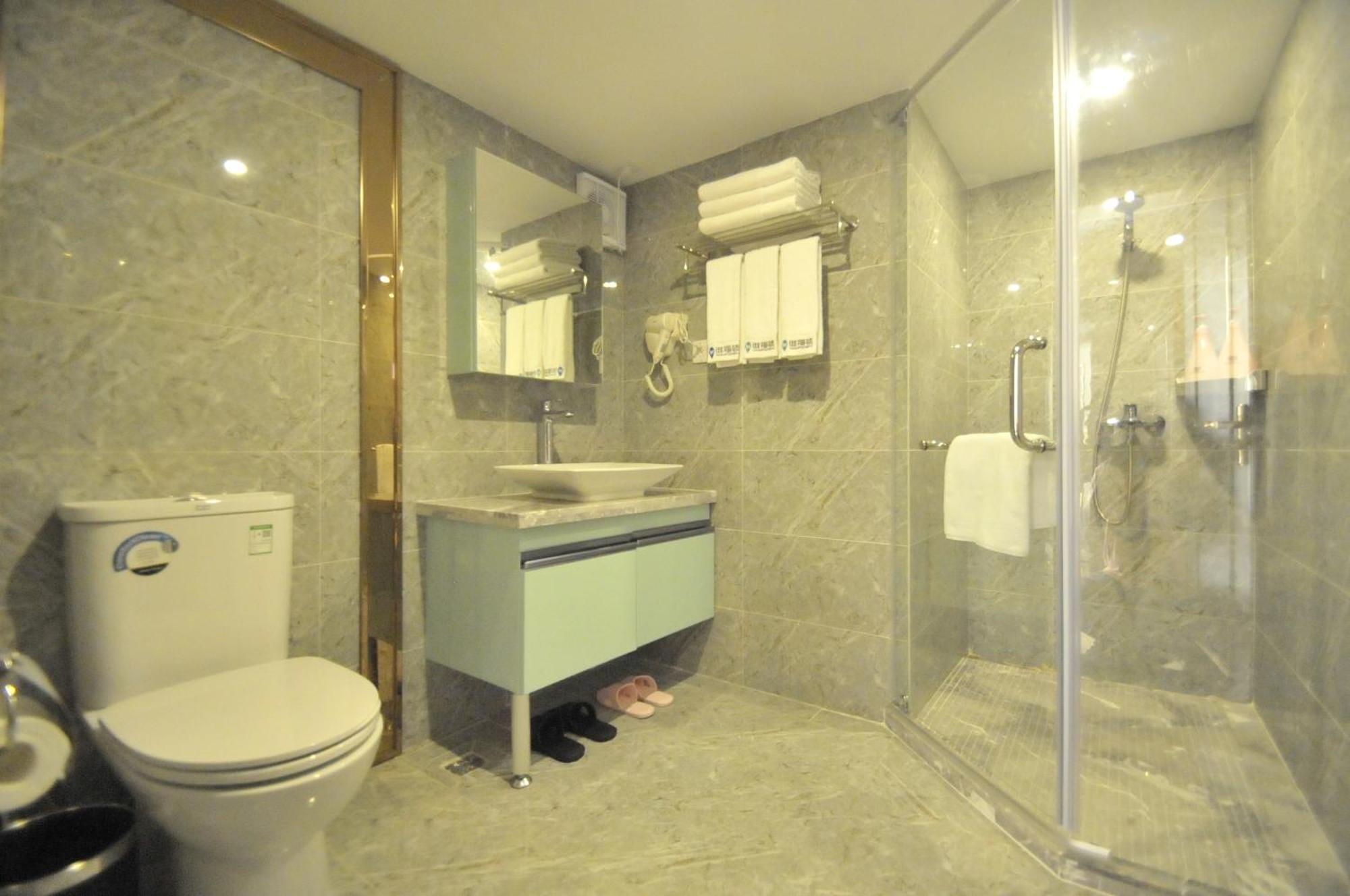 Waifiden Duplex Hotel Apartment Zhongyong Jinyu Branch-Free Shuttle Bus During The Canton Fair ภายนอก รูปภาพ