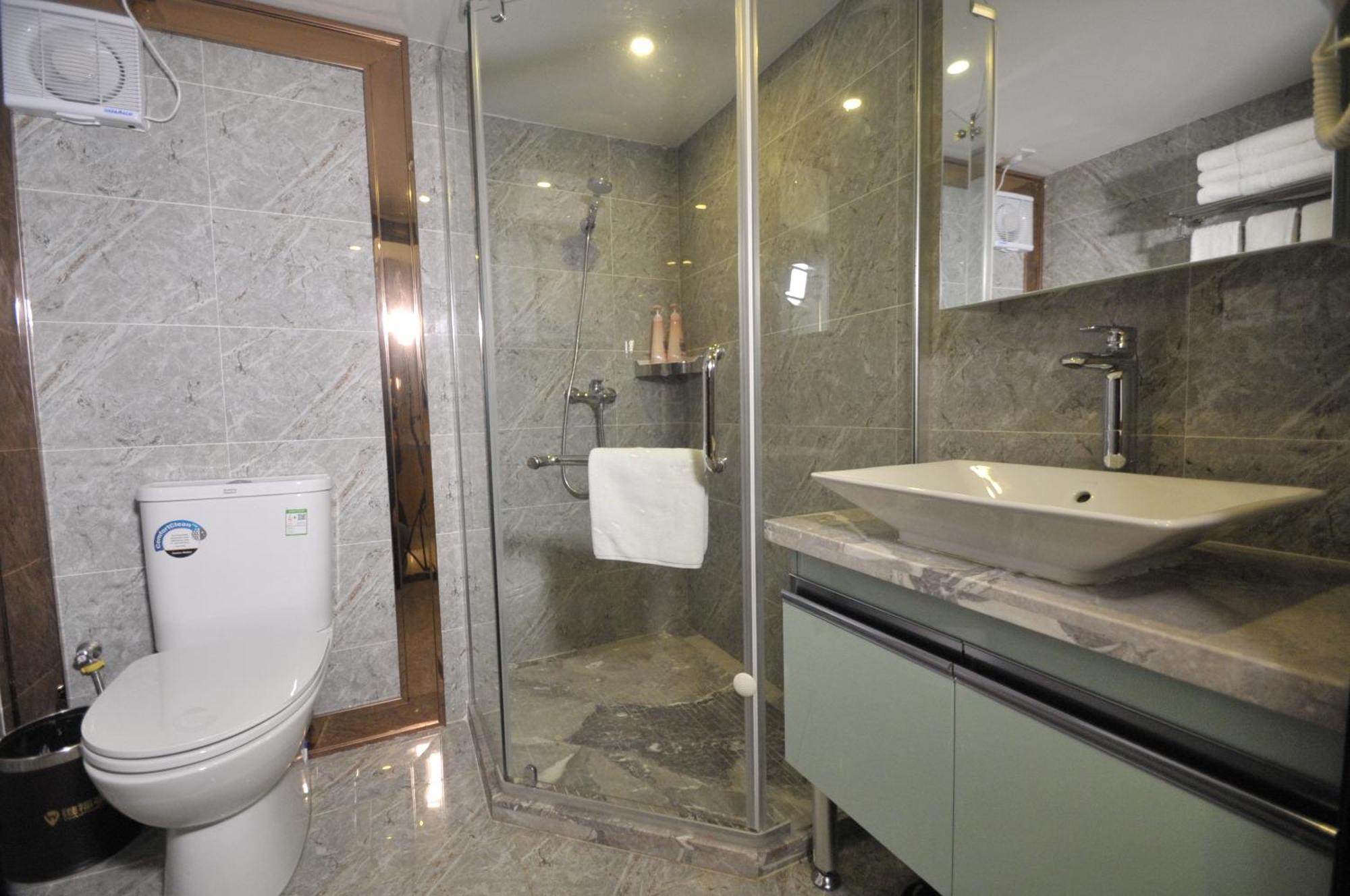 Waifiden Duplex Hotel Apartment Zhongyong Jinyu Branch-Free Shuttle Bus During The Canton Fair ภายนอก รูปภาพ