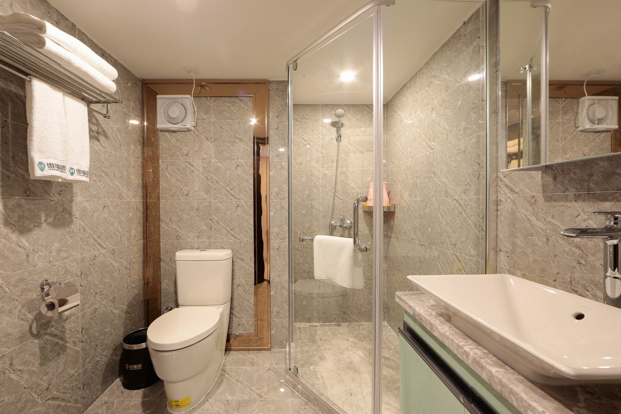 Waifiden Duplex Hotel Apartment Zhongyong Jinyu Branch-Free Shuttle Bus During The Canton Fair ภายนอก รูปภาพ