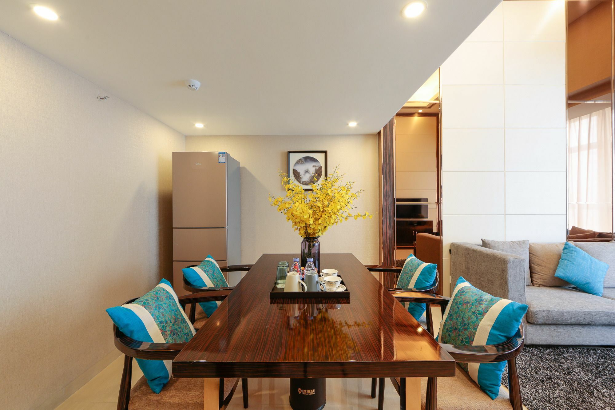 Waifiden Duplex Hotel Apartment Zhongyong Jinyu Branch-Free Shuttle Bus During The Canton Fair ภายนอก รูปภาพ